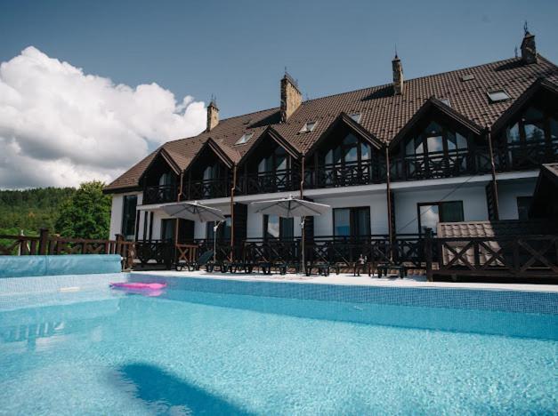 Rubel Aparthotel&Spa Γιαρέμτσε Εξωτερικό φωτογραφία
